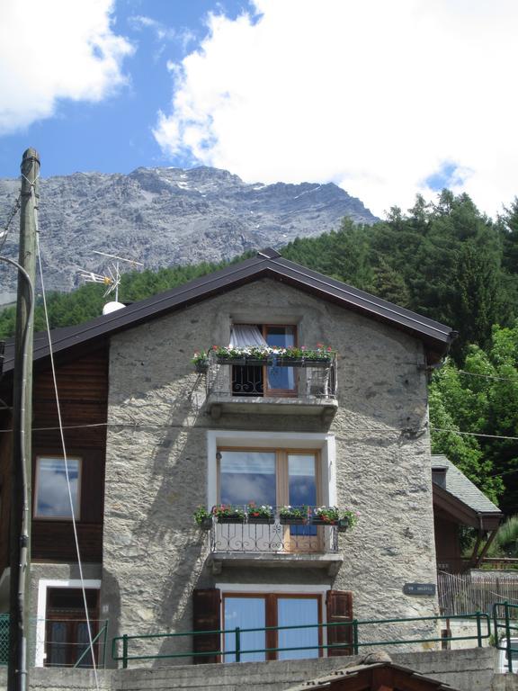 Al Bait De Gio Apartment Bormio Cameră foto